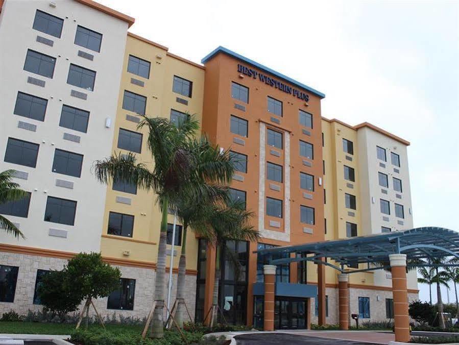 เบสต์ เวสเทิร์น พลัส ไมอามี เอ็กเซกคิวทีฟ แอร์พอร์ต Hotel Country Walk ภายนอก รูปภาพ